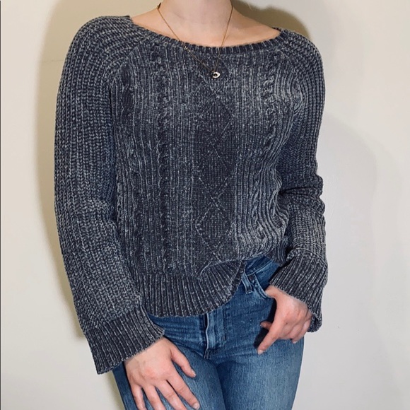 Grey velvet knit sweater 🤍 - Picture 3 of 5